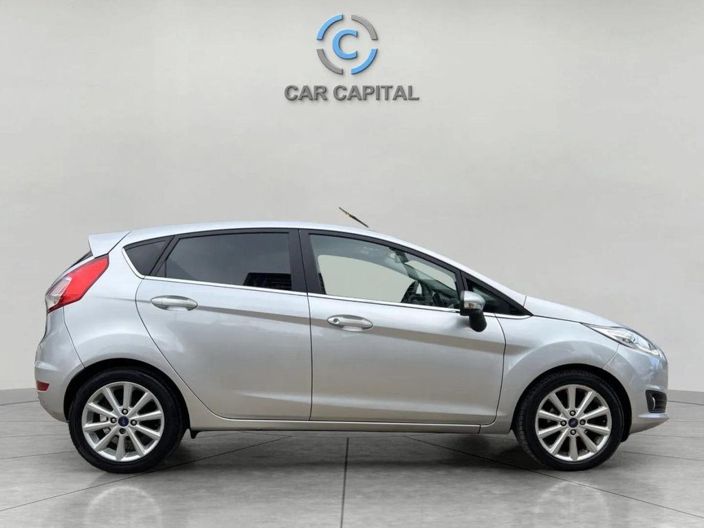 Used Ford Fiesta 2015 for sale - 76376004: Photo 5