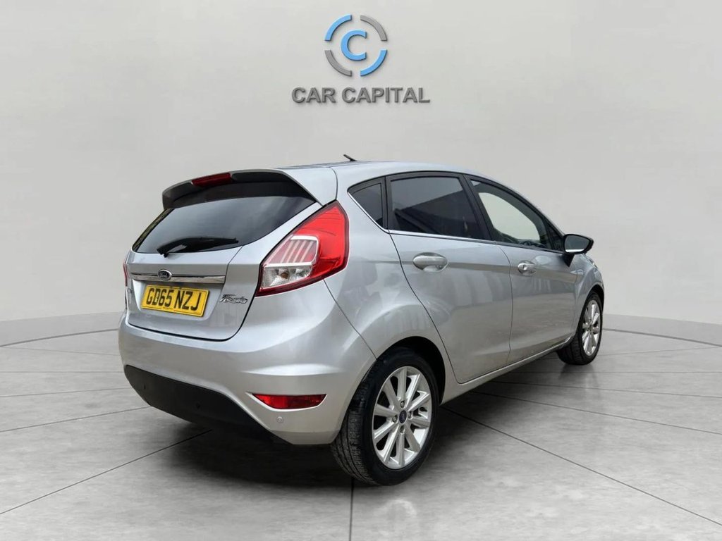 Used Ford Fiesta 2015 for sale - 76376004: Photo 6