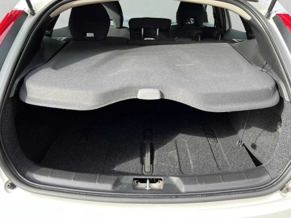 Used Volvo V40 2014 for sale - 74845147: Photo 10