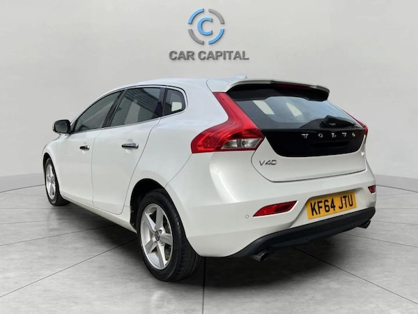 Used Volvo V40 2014 for sale - 74845147: Photo 11
