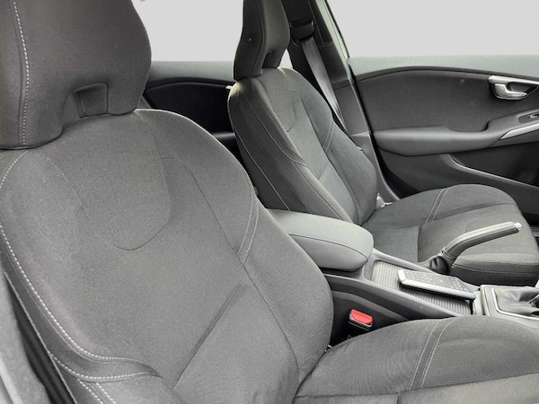 Used Volvo V40 2014 for sale - 74845147: Photo 23