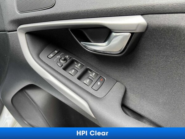 Used Volvo V40 2014 for sale - 74845147: Photo 31