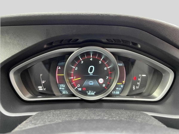 Used Volvo V40 2014 for sale - 74845147: Photo 35