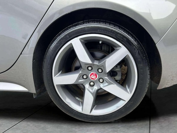 Used Jaguar XE 2019 for sale - 75010228: Photo 14
