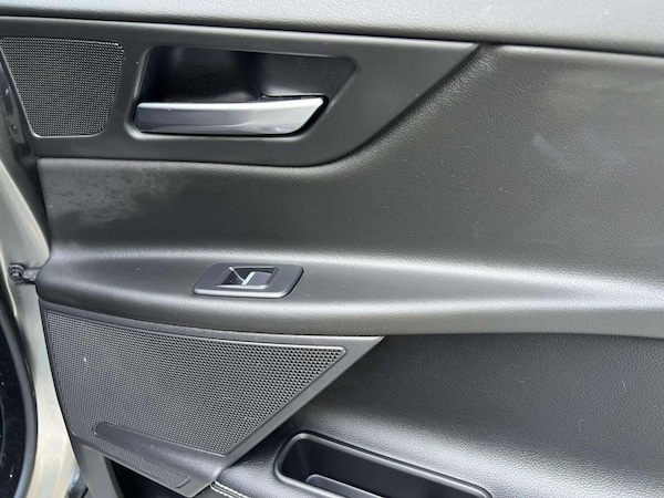 Used Jaguar XE 2019 for sale - 75010228: Photo 22