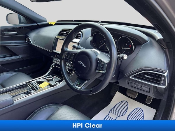 Used Jaguar XE 2019 for sale - 75010228: Photo 29