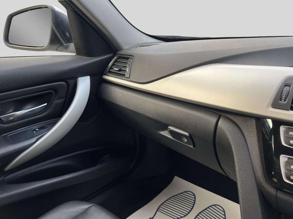 Used BMW 3 Series 2016 for sale - 77161794: Photo 43