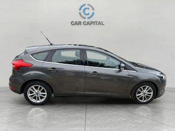 Used Ford Focus 2016 for sale - 76080947: Photo 4