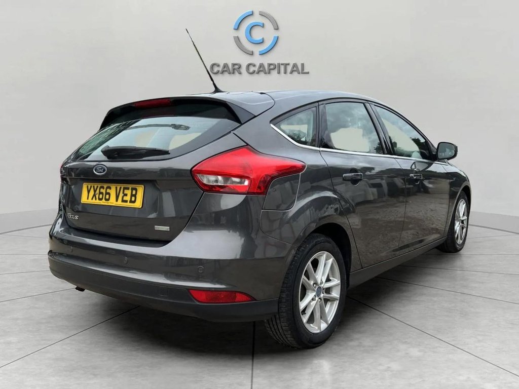 Used Ford Focus 2016 for sale - 76080947: Photo 6