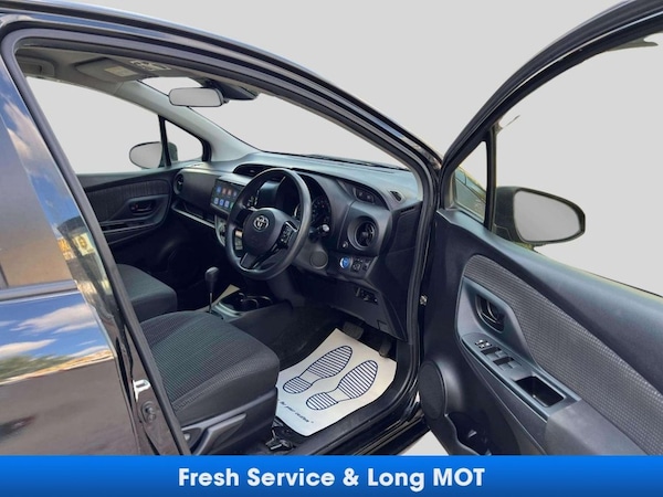 Used Toyota Yaris 2017 for sale - 75092751: Photo 28
