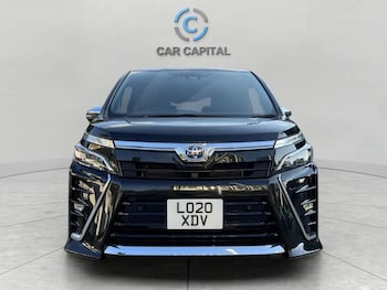 Used Toyota Voxy 2020 for sale - 75682611: Photo