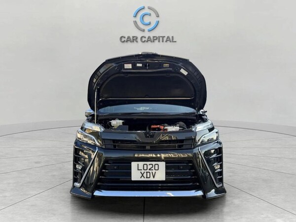Used Toyota Voxy 2020 for sale - 75682611: Photo 50