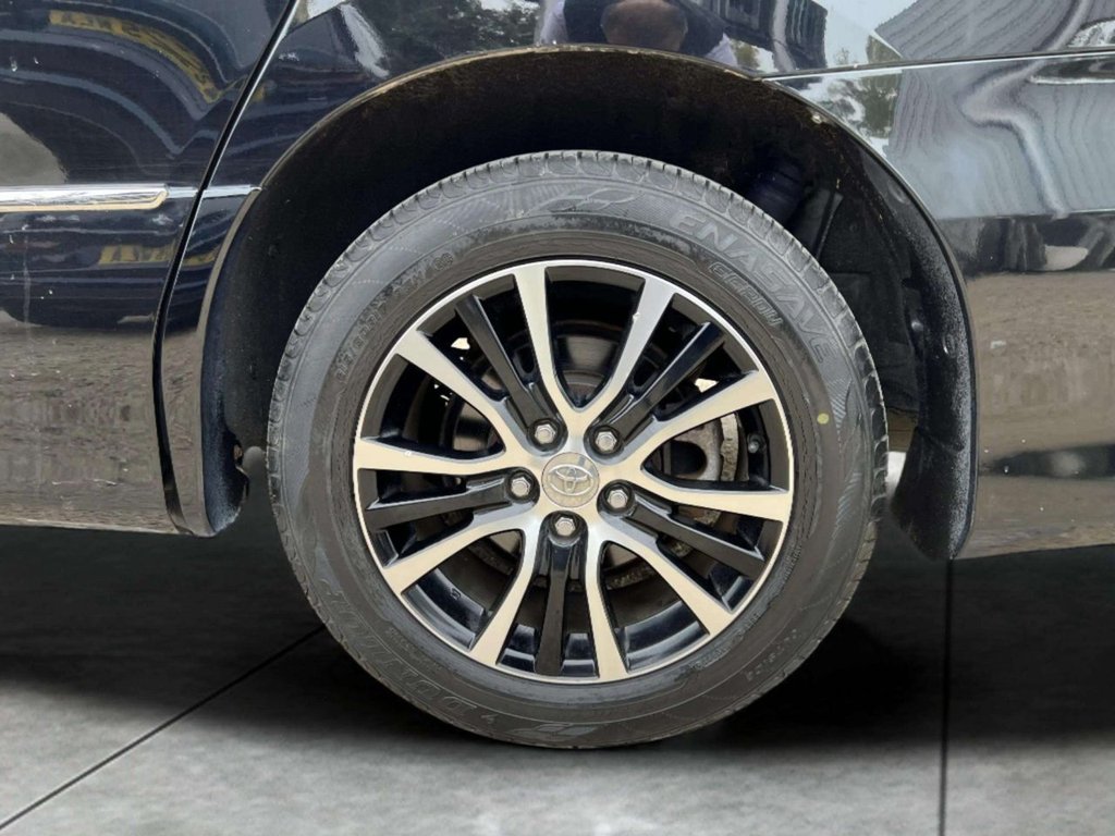 Used Toyota Estima 2015 for sale - 76147637: Photo 17