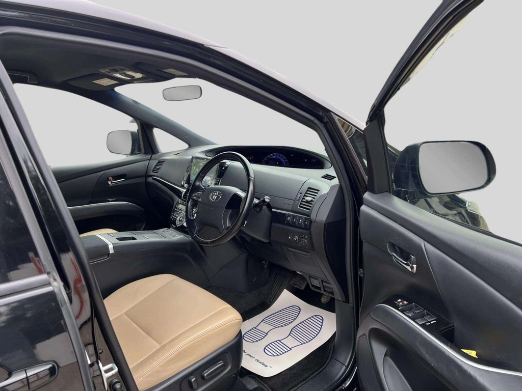 Used Toyota Estima 2015 for sale - 76147637: Photo 30