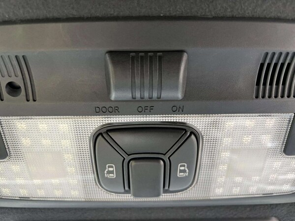 Used Toyota Estima 2024 for sale - 76147637: Photo 48