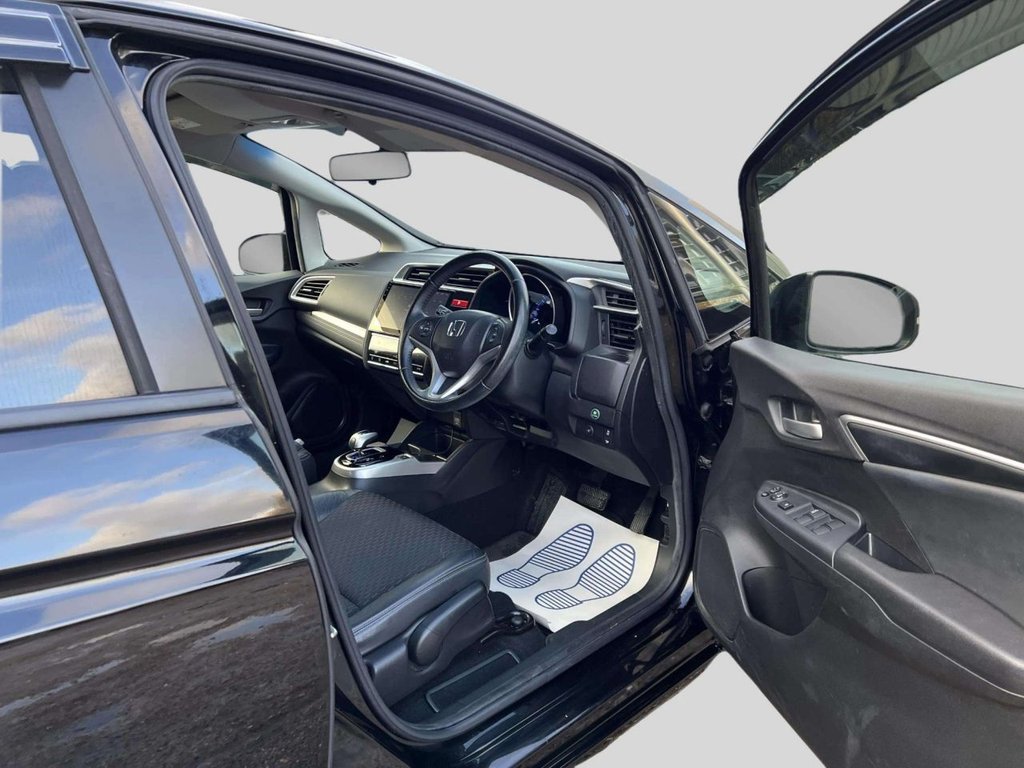 Used Honda Jazz 2014 for sale - 77241658: Photo 29