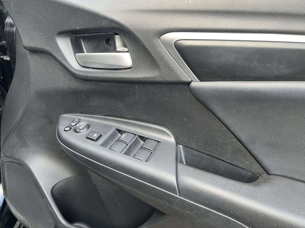 Used Honda Jazz 2014 for sale - 77241658: Photo 30