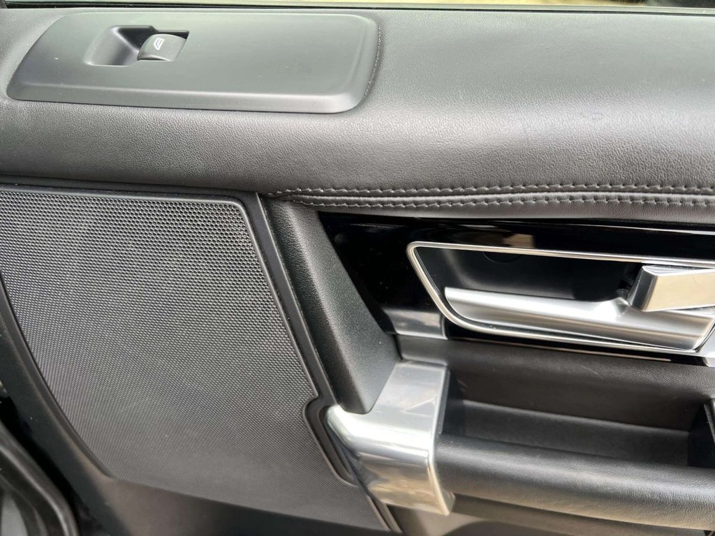 Used Land Rover Discovery 4 2016 for sale - 77557830: Photo 25