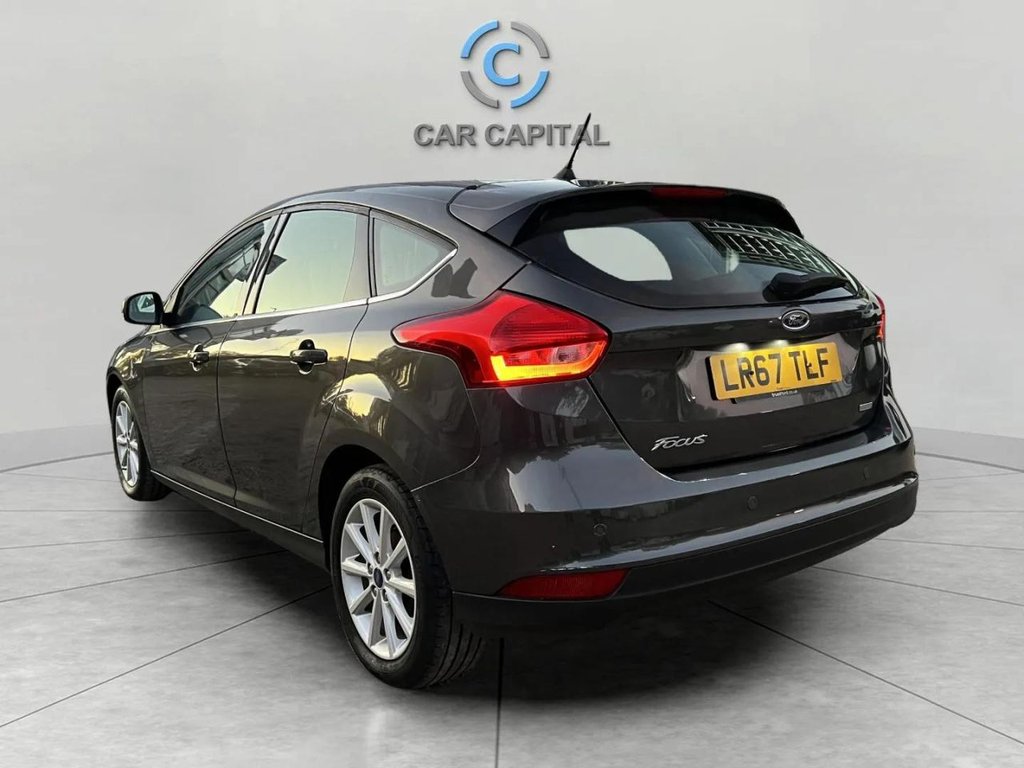 Used Ford Focus 2017 for sale - 76080936: Photo 12