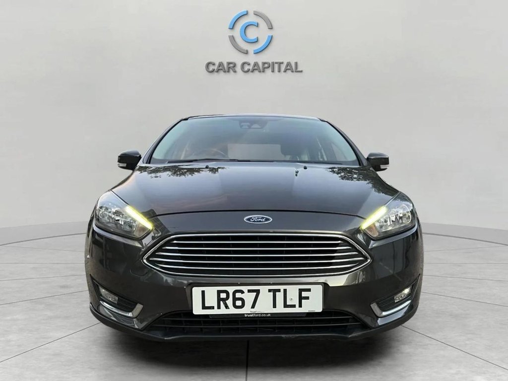 Used Ford Focus 2017 for sale - 76080936: Photo 2