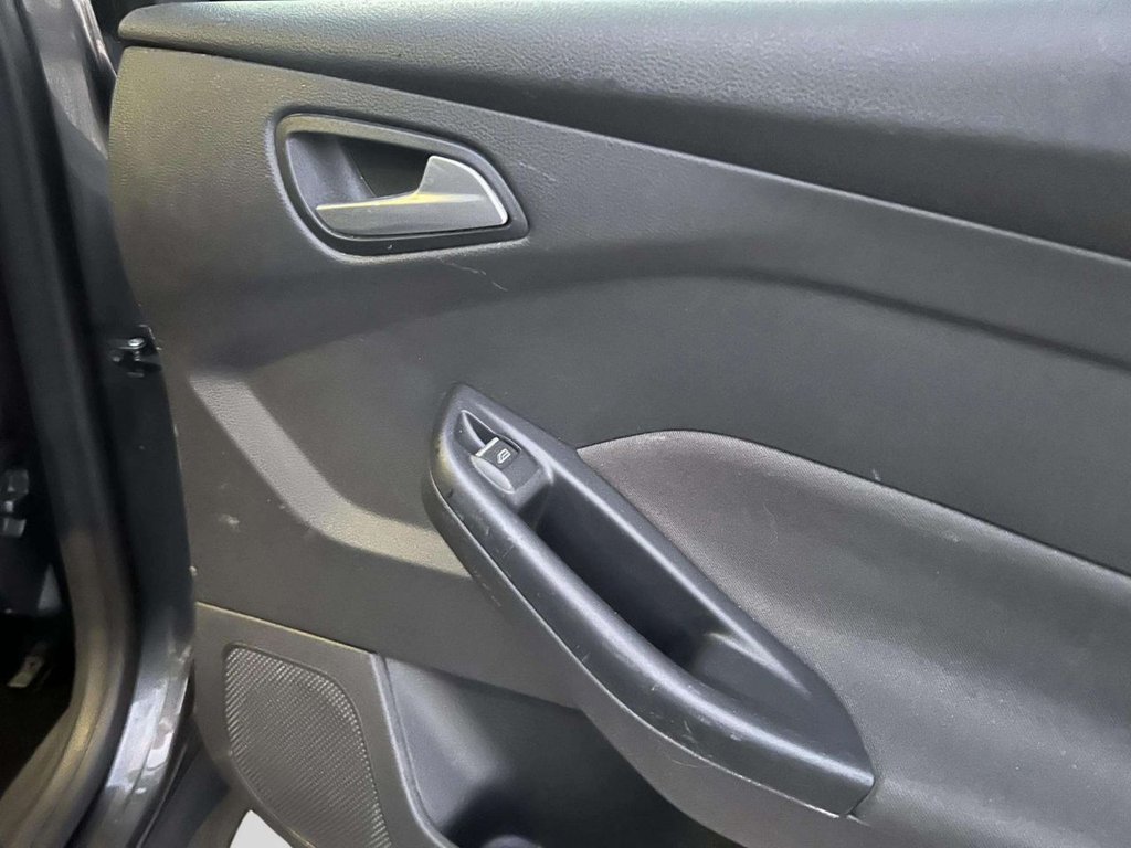 Used Ford Focus 2017 for sale - 76080936: Photo 24
