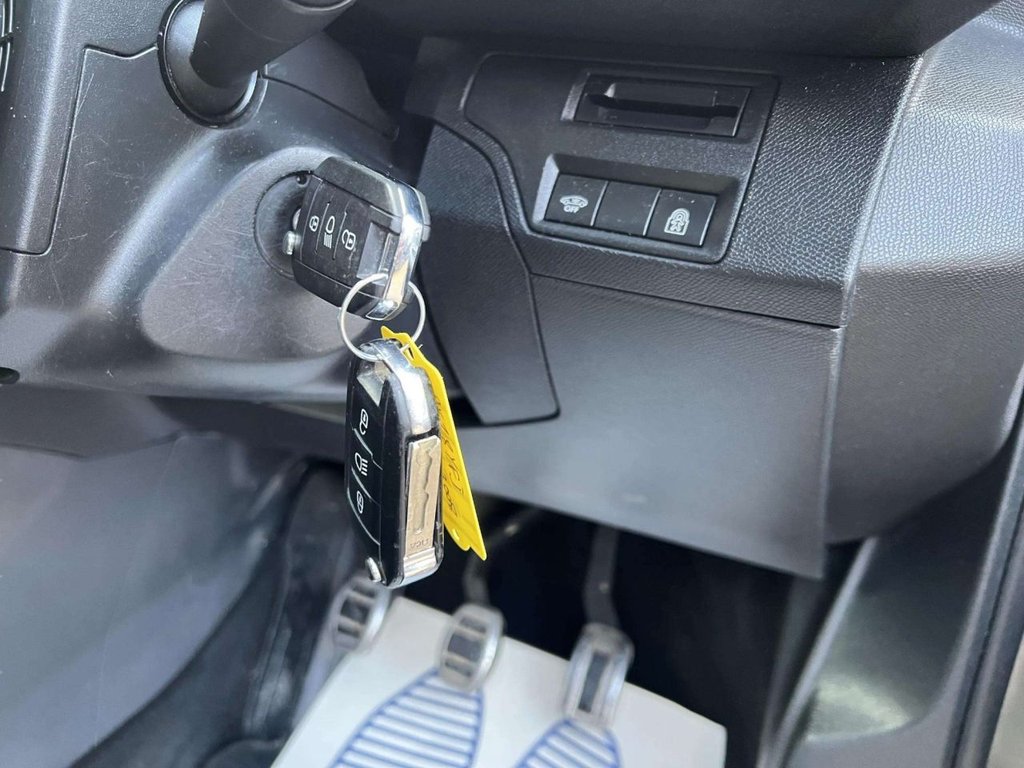 Used Peugeot 3008 2018 for sale - 77547033: Photo 28