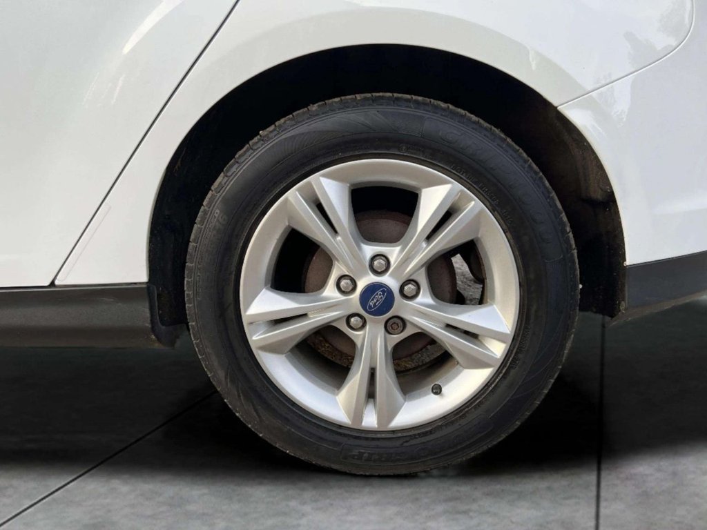 Used Ford Focus 2013 for sale - 76147410: Photo 15