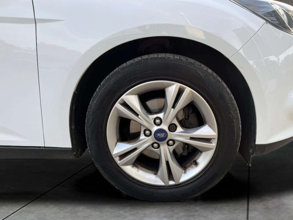 Used Ford Focus 2013 for sale - 76147410: Photo 18