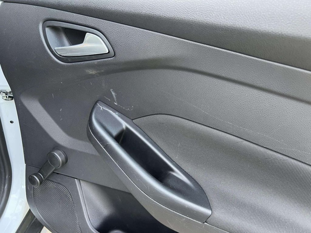 Used Ford Focus 2013 for sale - 76147410: Photo 23