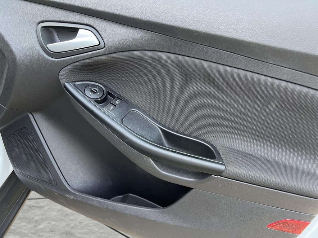 Used Ford Focus 2013 for sale - 76147410: Photo 28