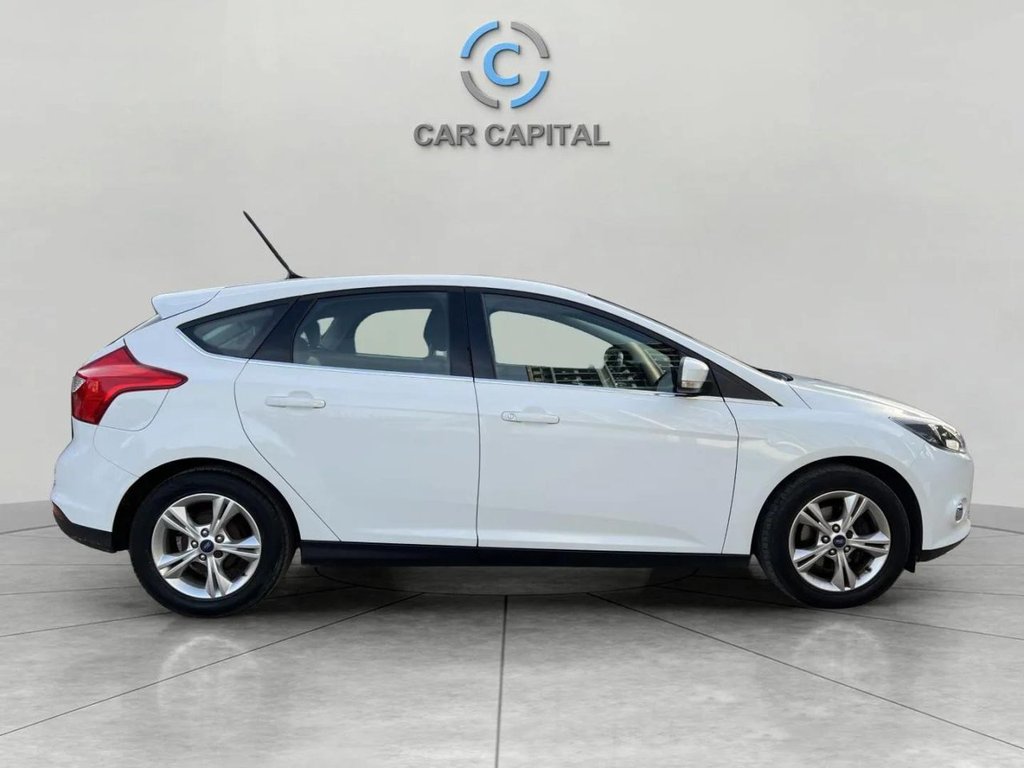 Used Ford Focus 2013 for sale - 76147410: Photo 5