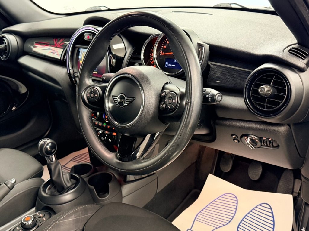 Used MINI Hatch 2018 for sale - 77133082: Photo 21