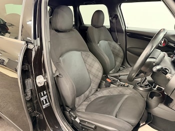 Used MINI Hatch 2018 for sale - 77133082: Photo