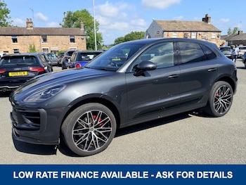 Used Porsche Macan 2025 for sale - 79108362: Photo