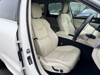 Used Volvo XC60 2020 for sale - 77139755: Photo