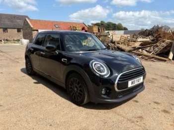 2019 (69) - 1.5 COOPER CLASSIC FIVE DOOR 135 BHP 5-Door