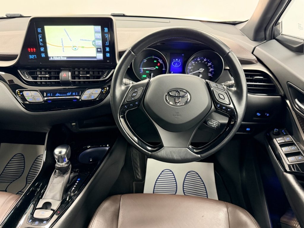 Used Toyota C-HR 2018 for sale - 76574571: Photo 10