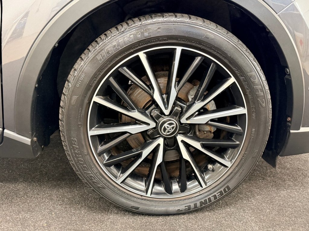 Used Toyota C-HR 2018 for sale - 76574571: Photo 15