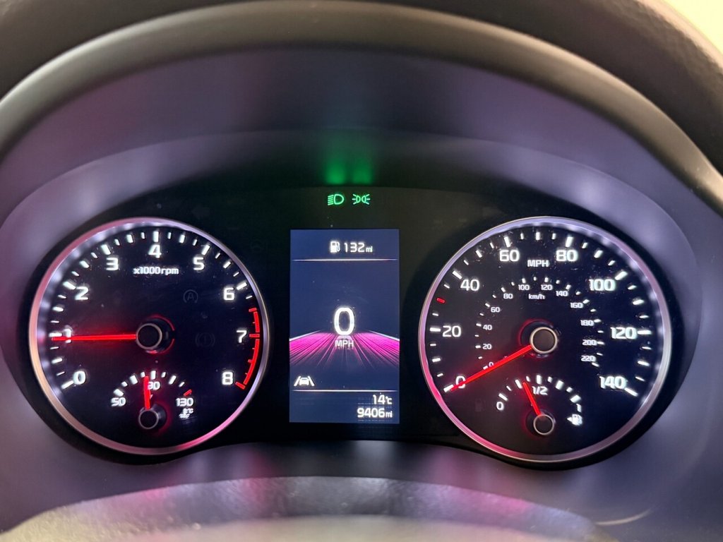 Used Kia Stonic 2024 for sale - 76574532: Photo 11