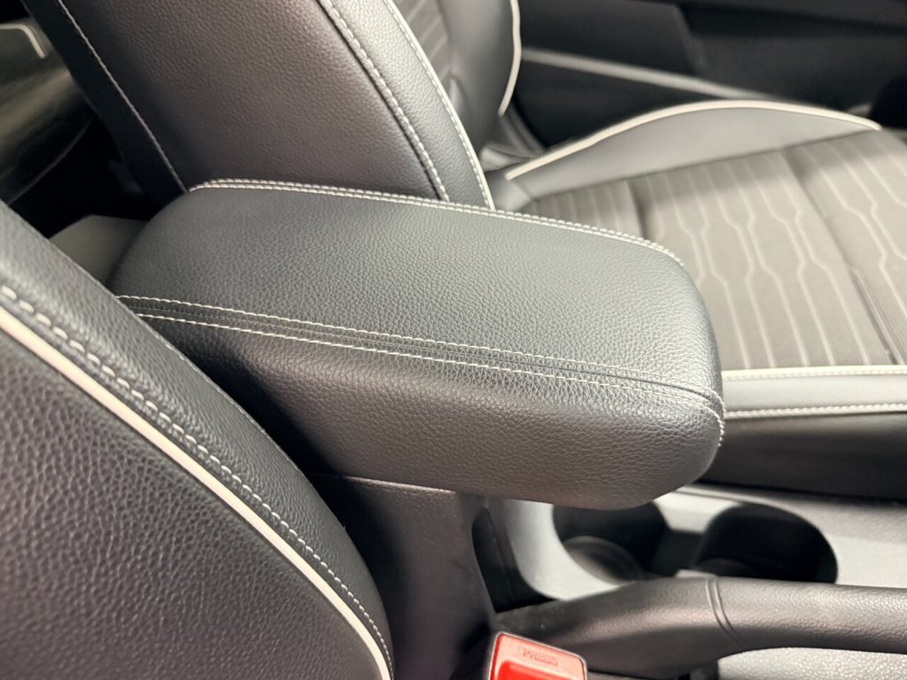 Used Kia Stonic 2024 for sale - 76574532: Photo 21