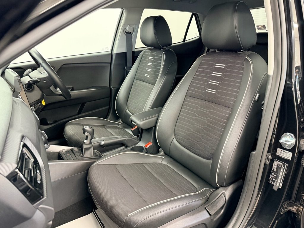 Used Kia Stonic 2024 for sale - 76574532: Photo 25