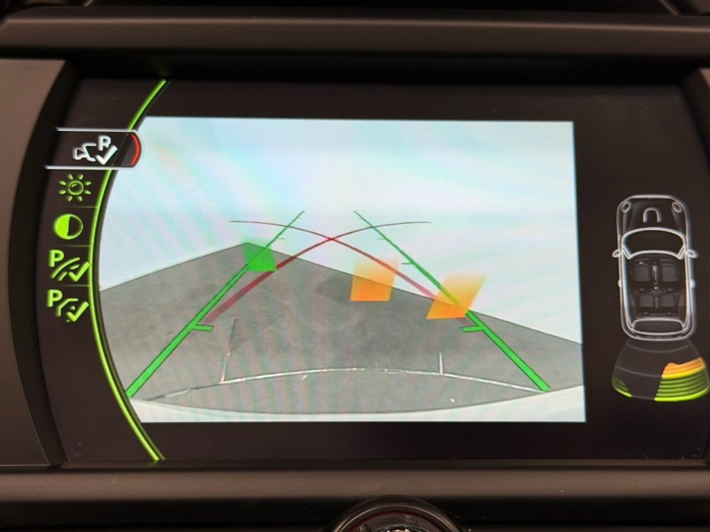 Used MINI Convertible 2017 for sale - 76574530: Photo 2