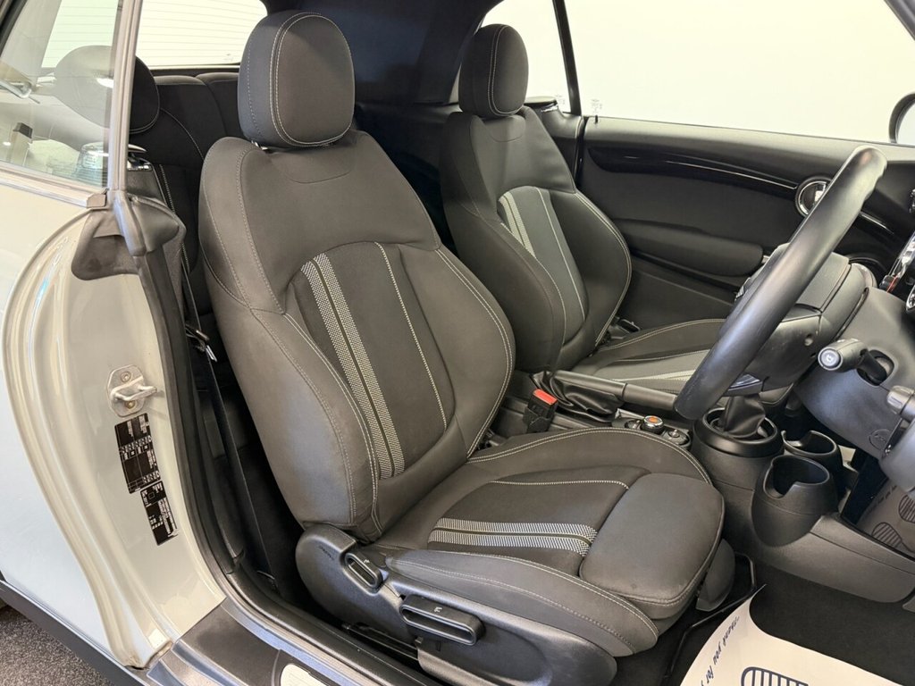 Used MINI Convertible 2017 for sale - 76574530: Photo 3