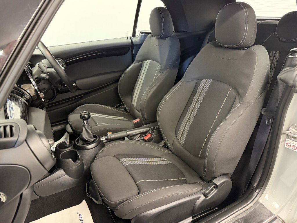 Used MINI Convertible 2017 for sale - 76574530: Photo 32