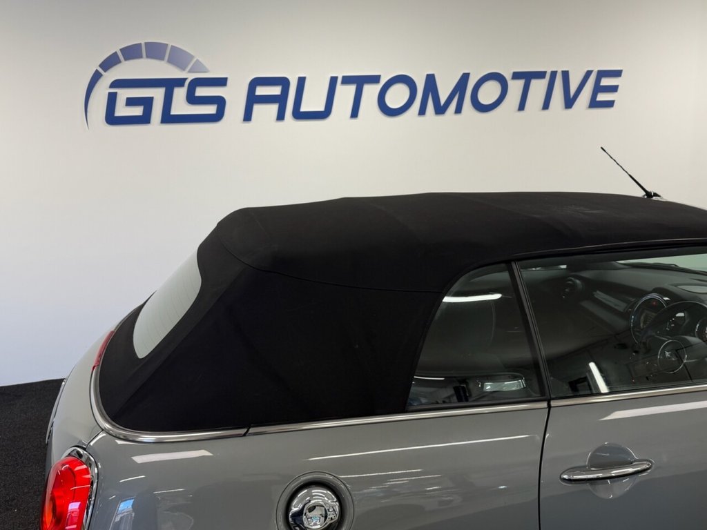 Used MINI Convertible 2017 for sale - 76574530: Photo 42