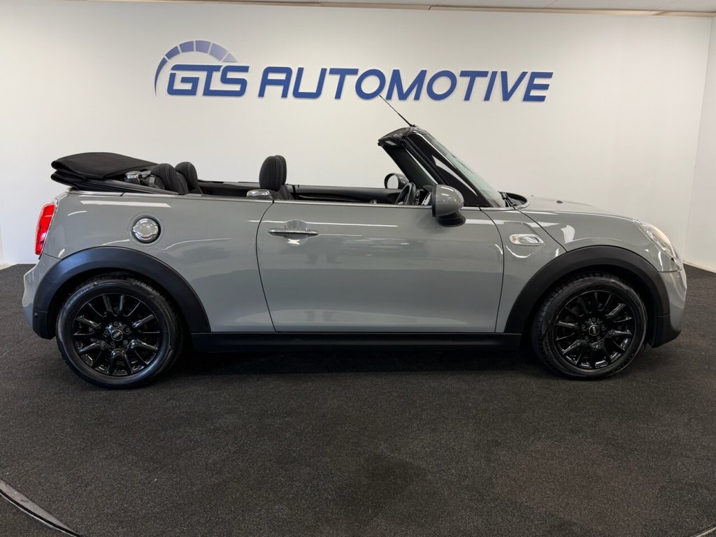 Used MINI Convertible 2017 for sale - 76574530: Photo 5