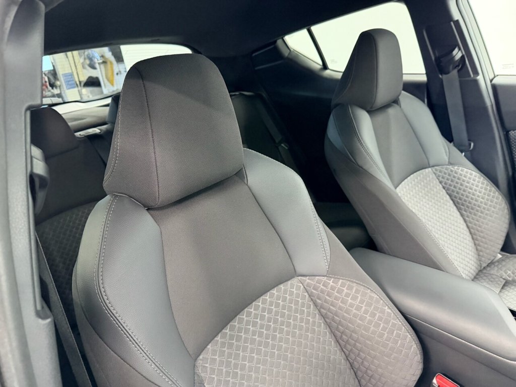 Used Toyota C-HR 2022 for sale - 77288017: Photo 20