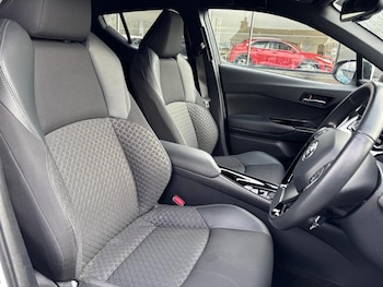 Used Toyota C-HR 2022 for sale - 77288017: Photo