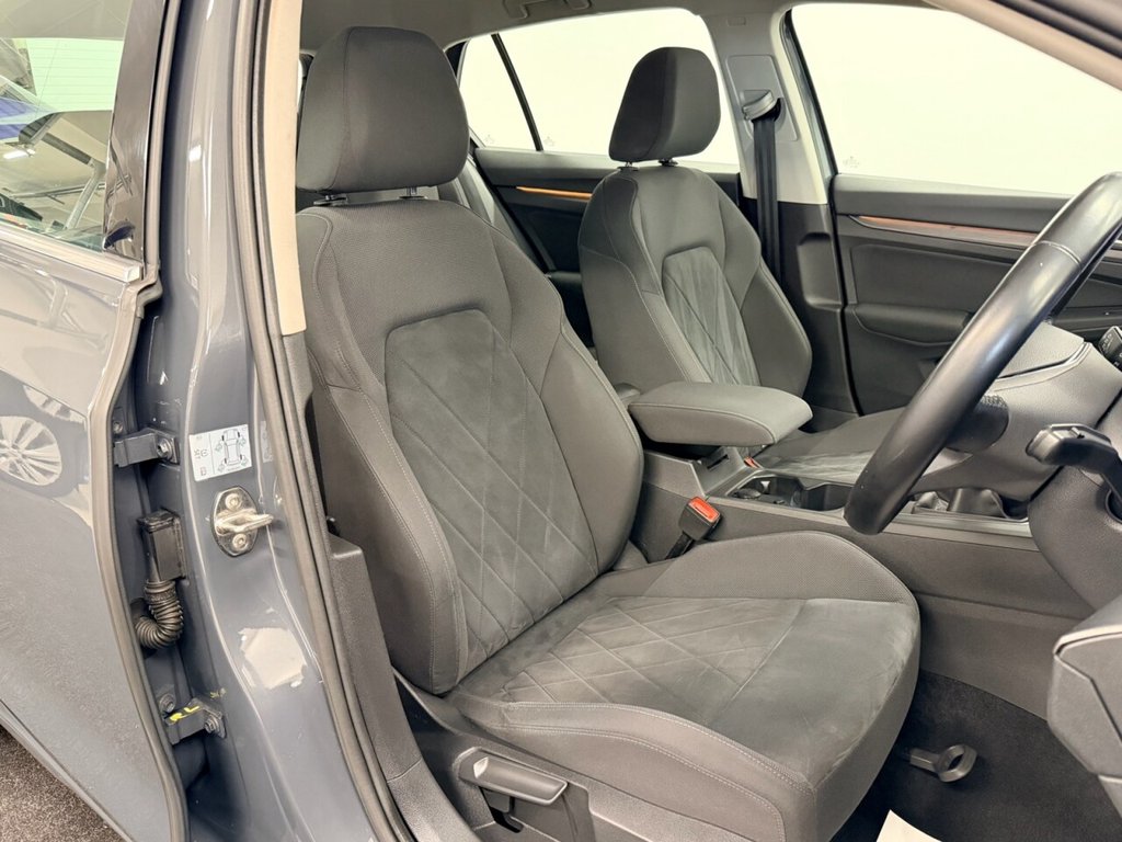 Used Volkswagen Golf 2021 for sale - 76574544: Photo 3