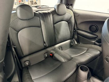 Used MINI Hatch 2019 for sale - 76934729: Photo